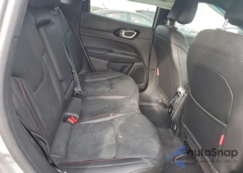 2025 Jeep Compass Trailhawk z USA, uszkodzony, nr VIN 3C4NJDDN4ST570749